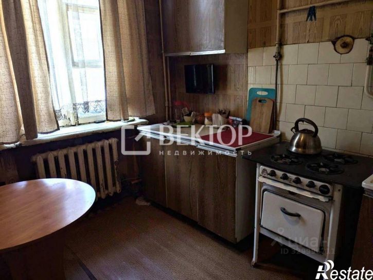 3-комн квартира ул 10-я Санаторная, 24,  д. 24