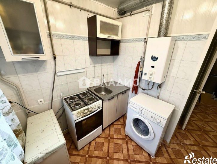 3-комн квартира улица Благова, 34,  д. 34