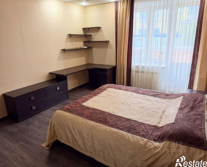 2-комн квартира улица Зверева, 17,  д. 17