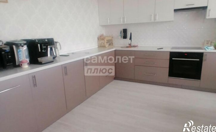3-комн квартира улица Парижской Коммуны, 41,  д. 41
