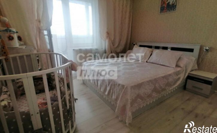 3-комн квартира улица Парижской Коммуны, 41,  д. 41