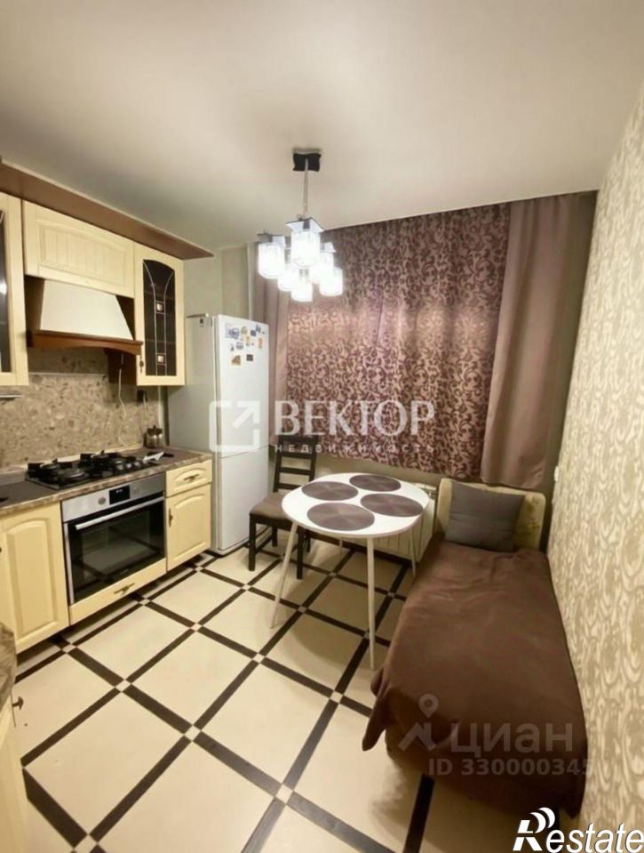 3-комн квартира 2-я Полевая улица, 8,  д. 8
