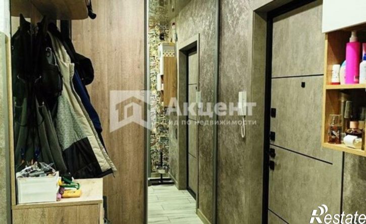 2-комн квартира улица Парижской Коммуны, 19,  д. 19