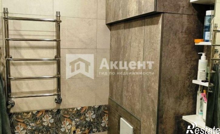 2-комн квартира улица Парижской Коммуны, 19,  д. 19