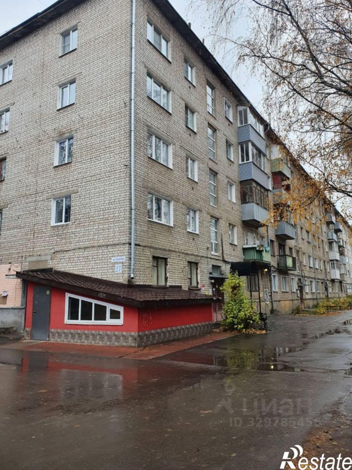 2-комн квартира улица Громобоя, 27,  д. 27