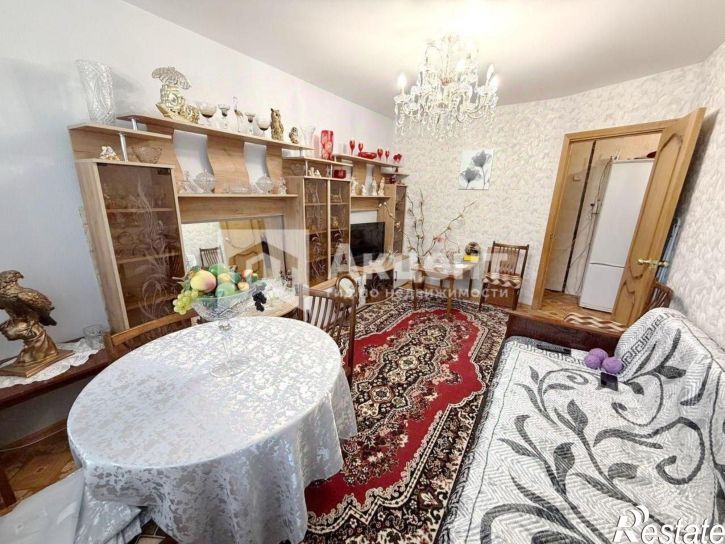 3-комн квартира ул Каравайковой, 52,  д. 52