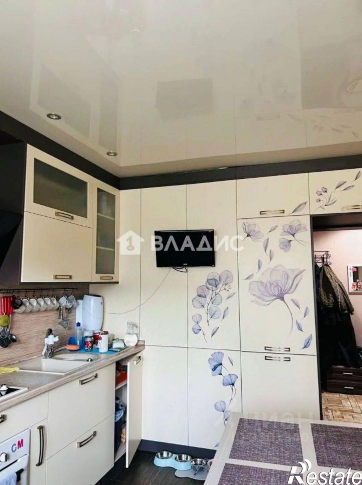 3-комн квартира микрорайон Рождественский, 8