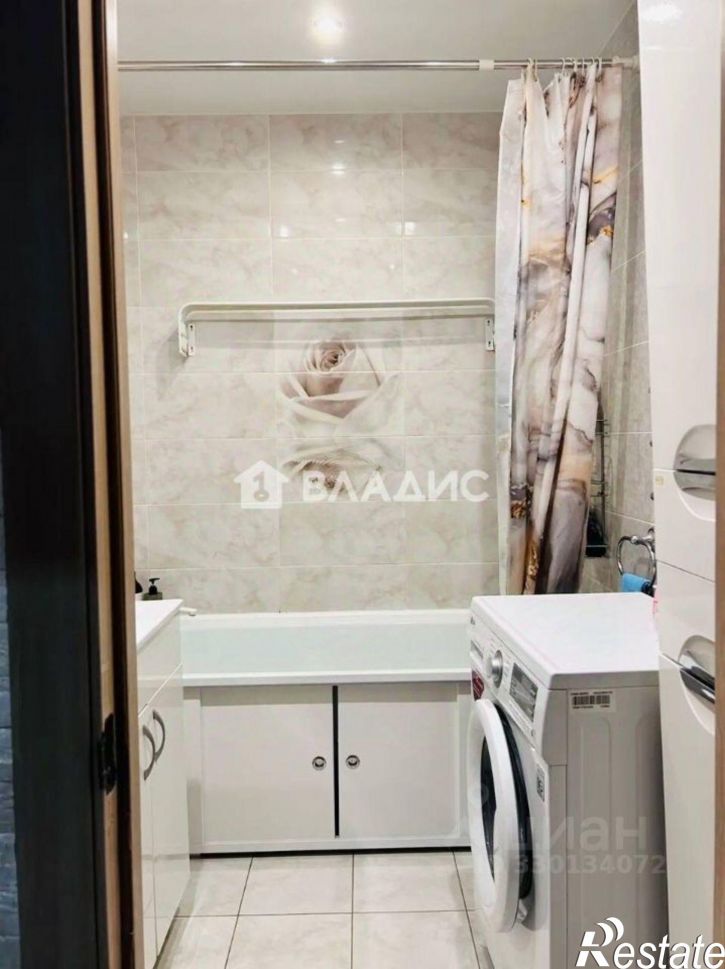 3-комн квартира микрорайон Рождественский, 8