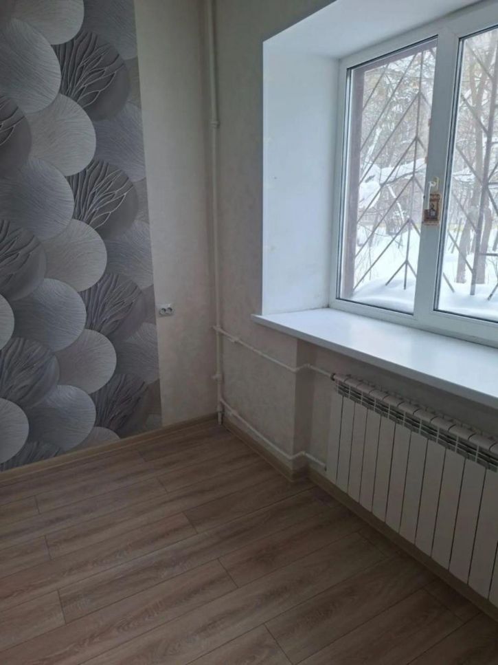 Комната Красных Зорь ул, 1
