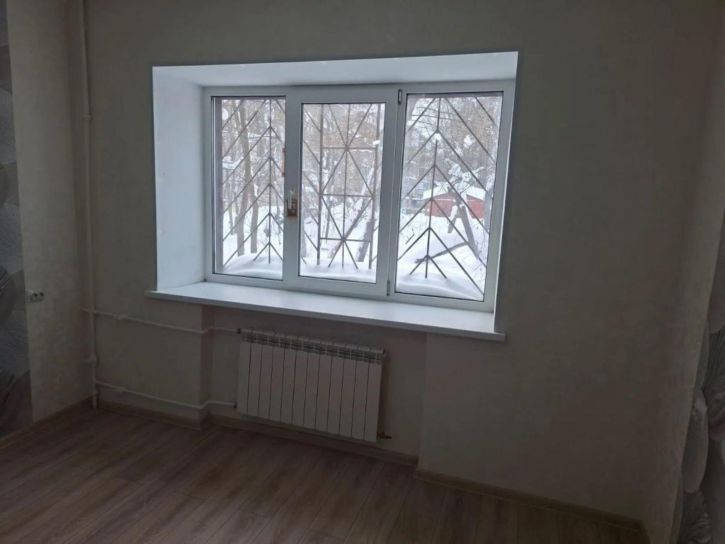 Комната Красных Зорь ул, 1