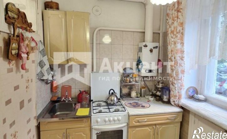 3-комн квартира улица Парижской Коммуны, 24,  д. 24