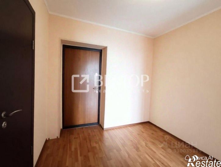 1-комн квартира Революционная улица, 32,  д. 32