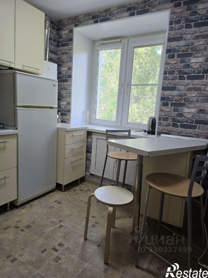 2-комн квартира ул 8 Марта, 31,  д. 31