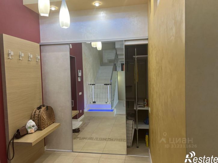 4-комн квартира Конспиративный переулок, 11,  д. 11