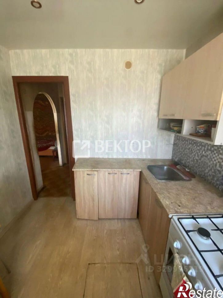 2-комн квартира пр-кт Строителей, 3,  д. 3