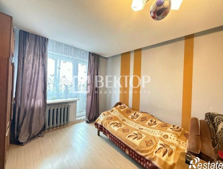 1-комн квартира улица 10 Августа, 56,  д. 56
