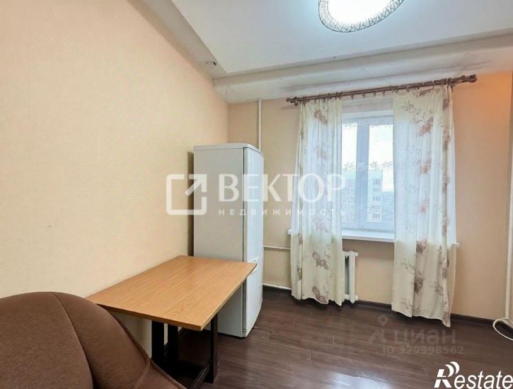 1-комн квартира улица 10 Августа, 56,  д. 56