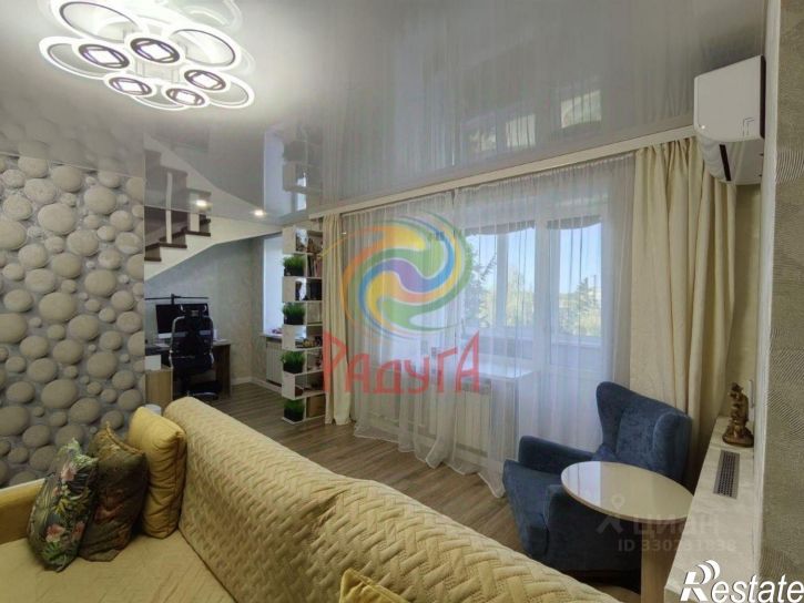 3-комн квартира ул Сарментовой, 10,  д. 10