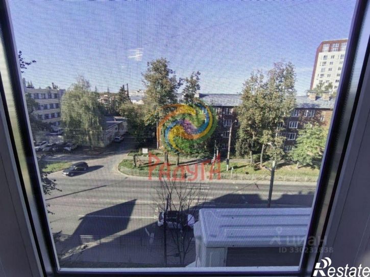 3-комн квартира ул Сарментовой, 10,  д. 10