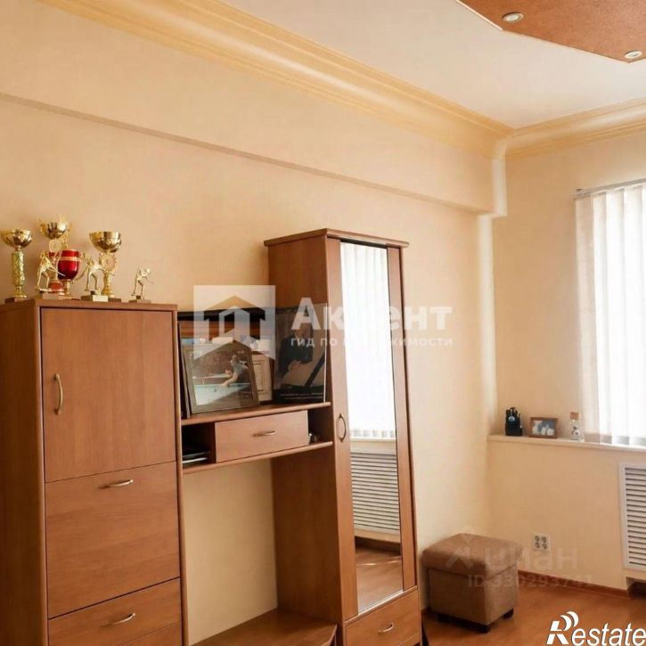 3-комн квартира улица Калинина, 10,  д. 10