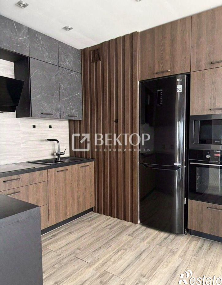 3-комн квартира улица Кузнецова, 67,  д. 67