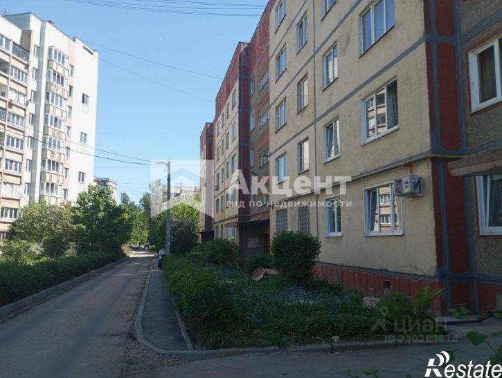 3-комн квартира ул Поэта Майорова, 23,  д. 23