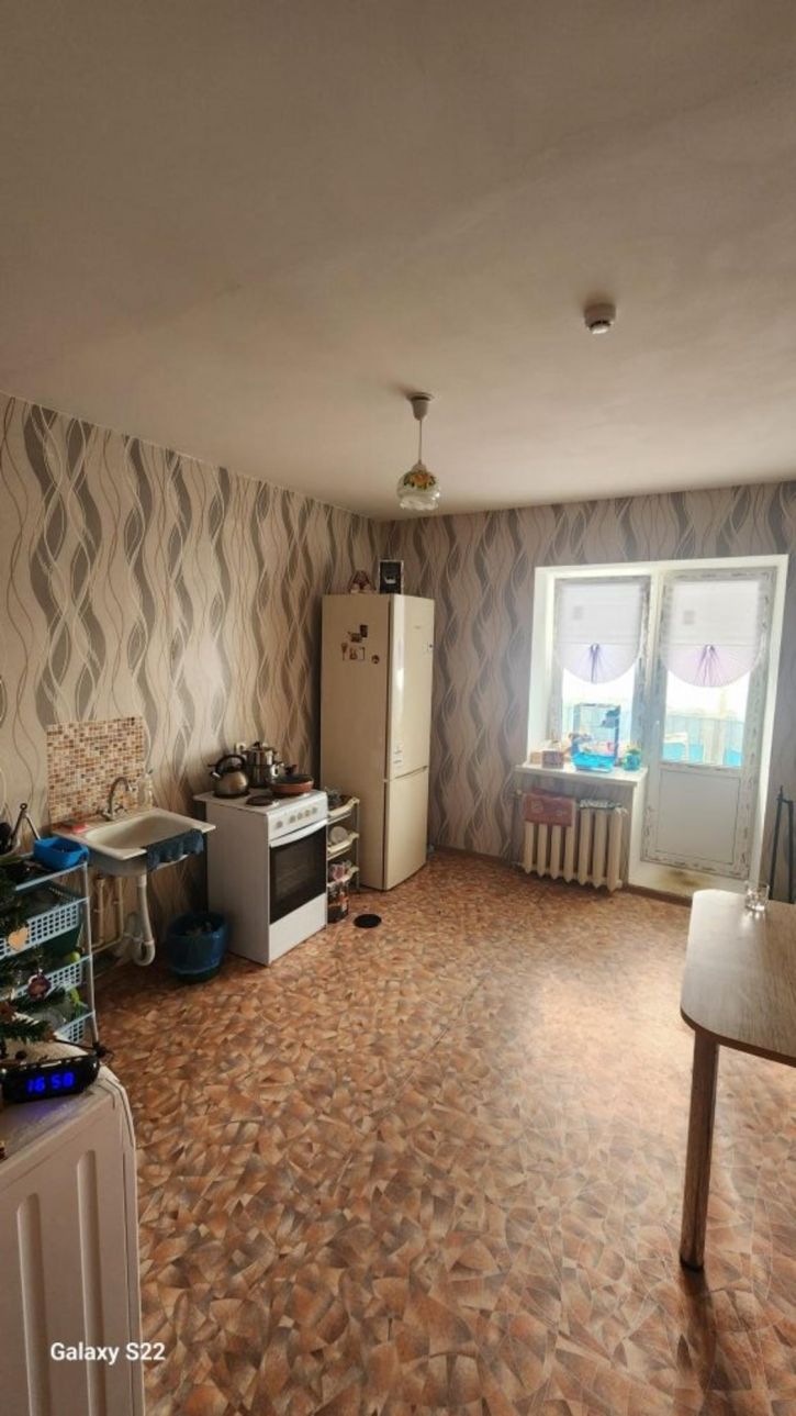 2-комн квартира Революционная ул, 26