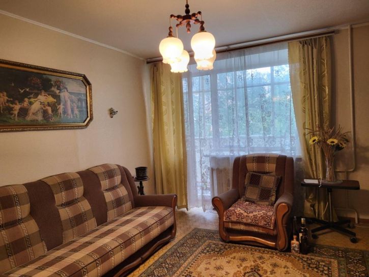 3-комн квартира Поэта Майорова ул, 16