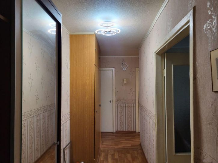 3-комн квартира Поэта Майорова ул, 16