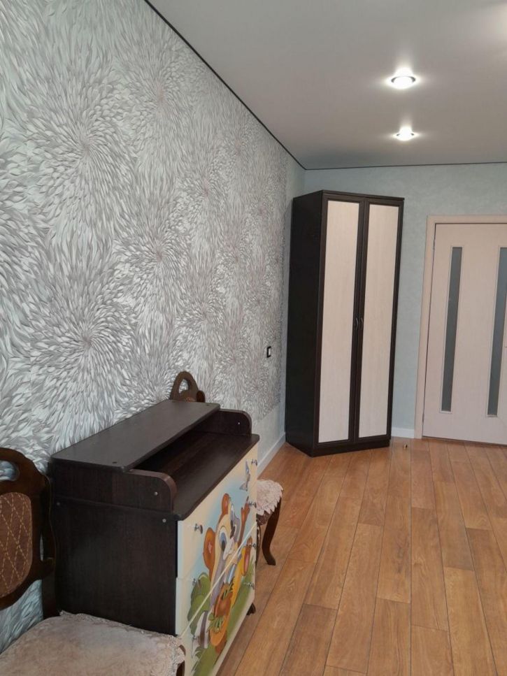 3-комн квартира Рождественский микр., 8