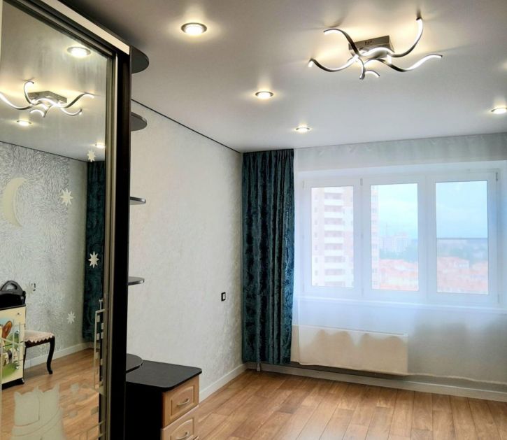 3-комн квартира Рождественский микр., 8