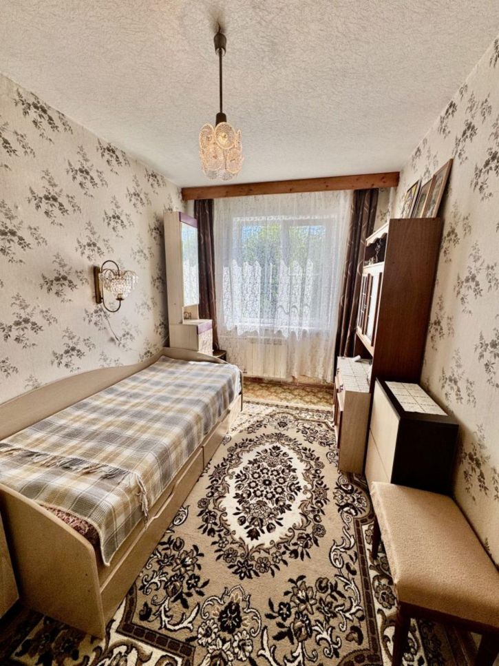 2-комн квартира Постышева ул, 48