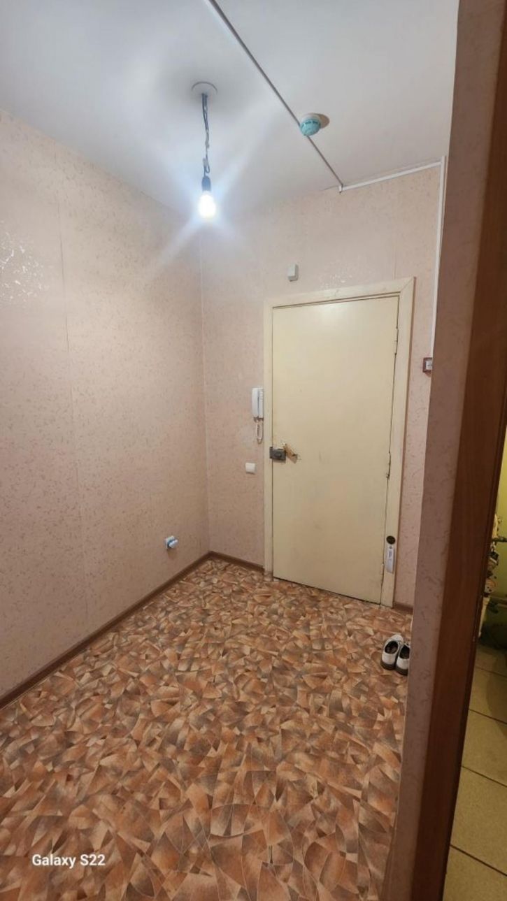 2-комн квартира Революционная ул, 26