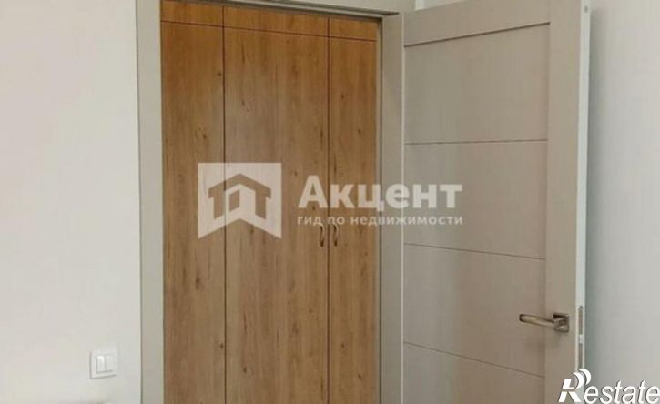 3-комн квартира улица 10 Августа, 87,  д. 87