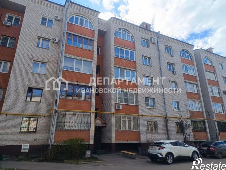 3-комн квартира Педагогический переулок, 4,  д. 4