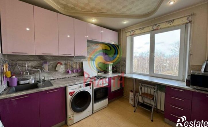 3-комн квартира улица Куконковых, 100,  д. 100