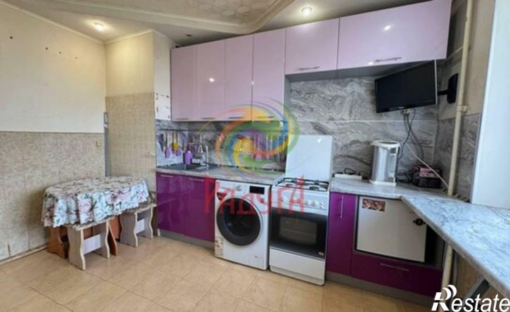 3-комн квартира улица Куконковых, 100,  д. 100