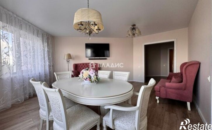 3-комн квартира улица Парижской Коммуны, 41,  д. 41