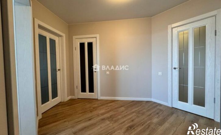 3-комн квартира улица Парижской Коммуны, 41,  д. 41