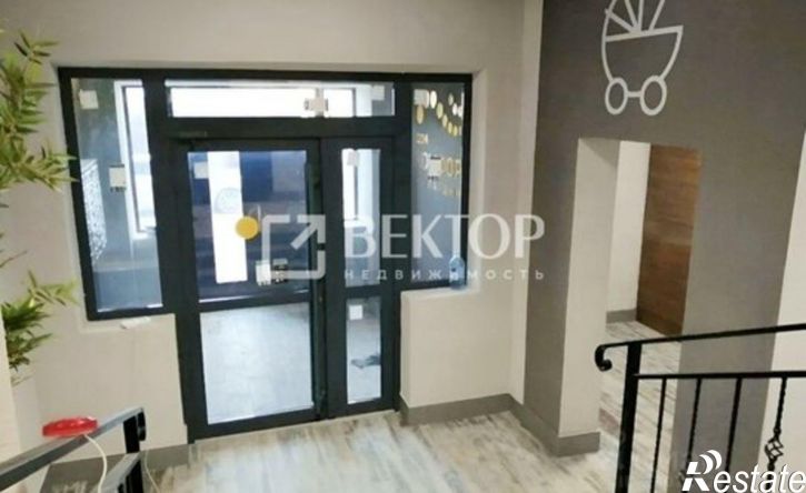 3-комн квартира улица Парижской Коммуны, 57А,  д. 57А