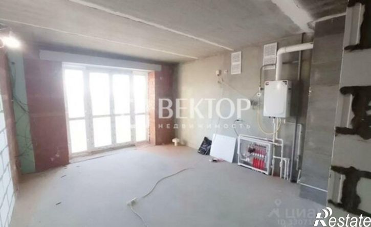 3-комн квартира улица Парижской Коммуны, 57А,  д. 57А