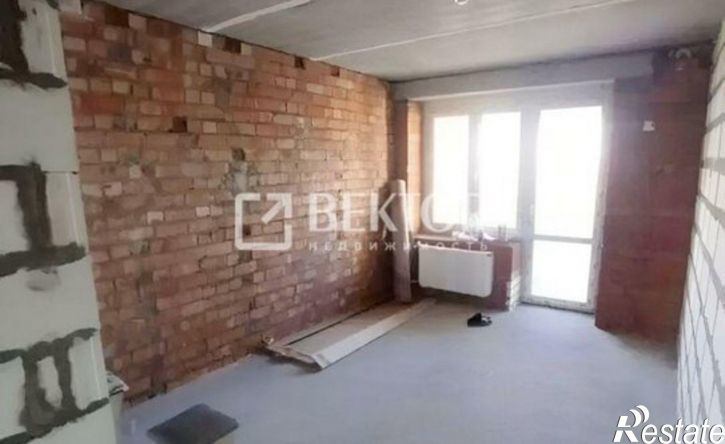 3-комн квартира улица Парижской Коммуны, 57А,  д. 57А