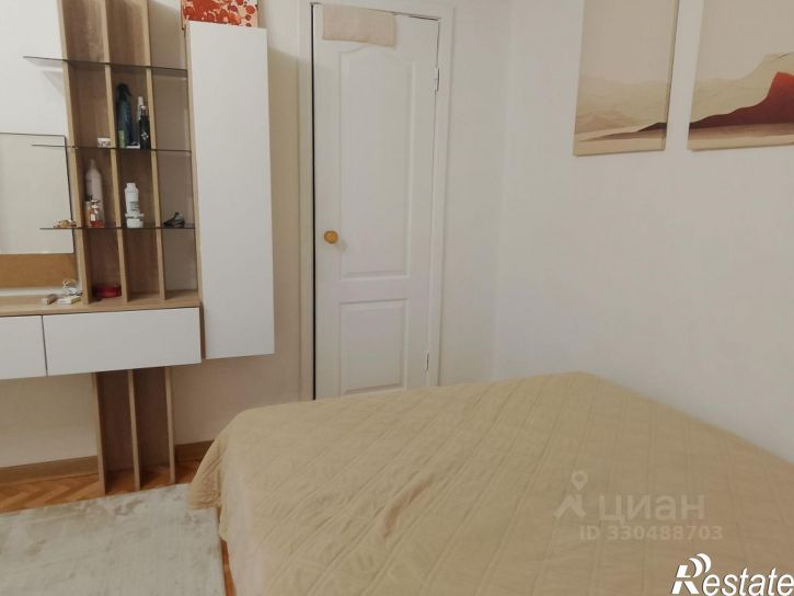 2-комн квартира улица Андрианова, 24,  д. 24