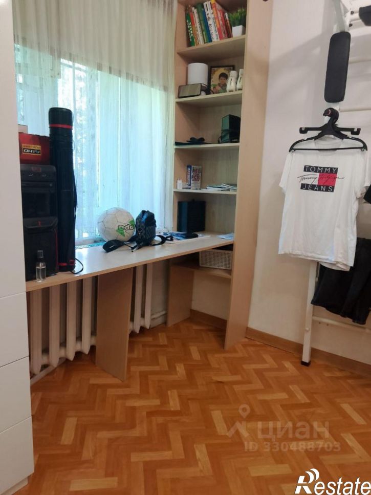 2-комн квартира улица Андрианова, 24,  д. 24