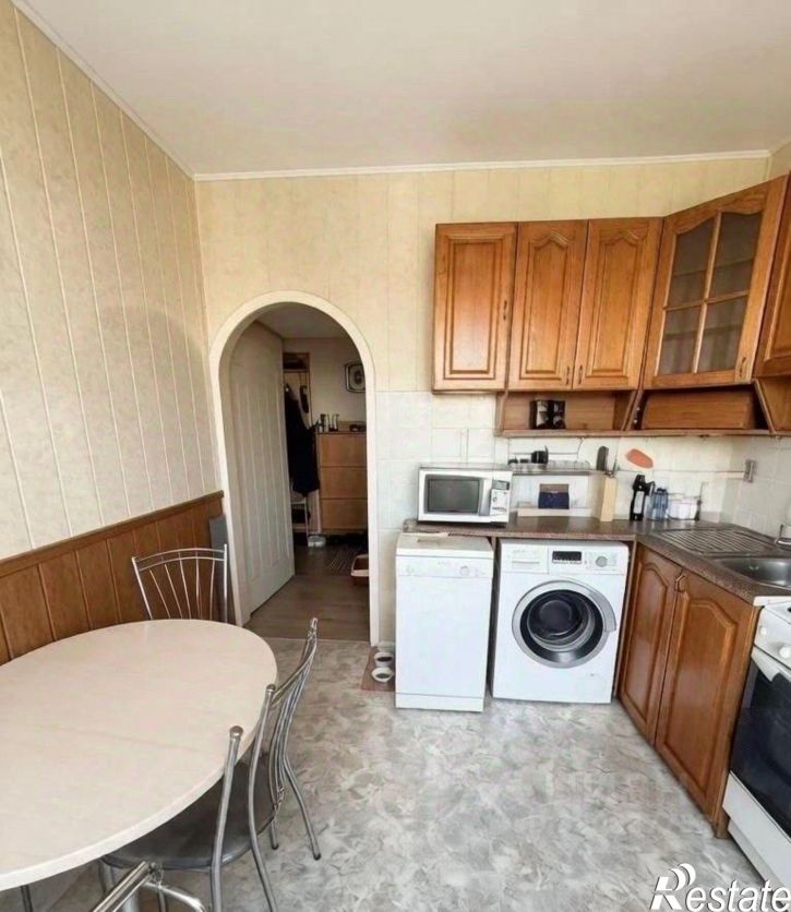 3-комн квартира ул 10 Августа, 56,  д. 56