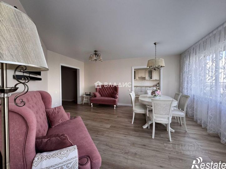 3-комн квартира улица Парижской Коммуны, 41,  д. 41
