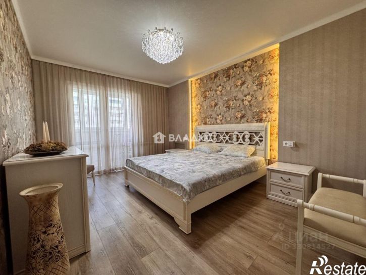 3-комн квартира улица Парижской Коммуны, 41,  д. 41