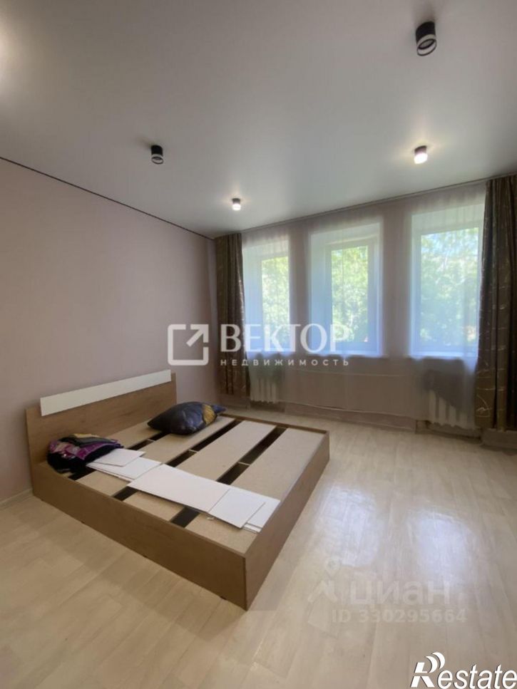 3-комн квартира улица Садовского, 5,  д. 5