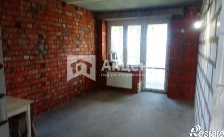 3-комн квартира улица Парижской Коммуны, 57А,  д. 57А