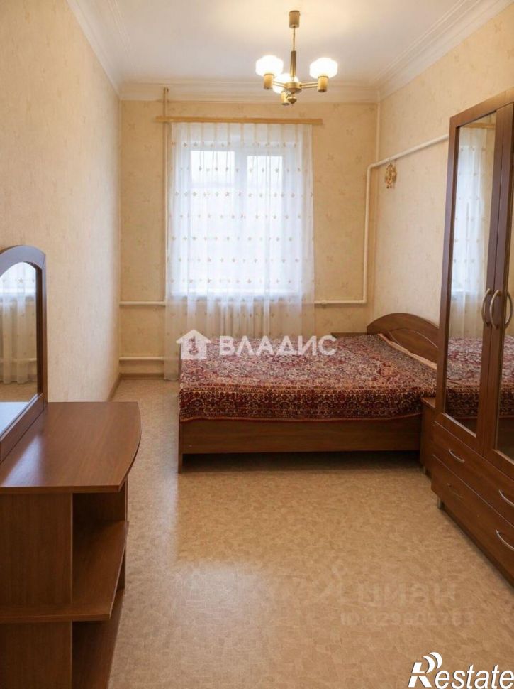 4-комн квартира улица Калинина, 22,  д. 22